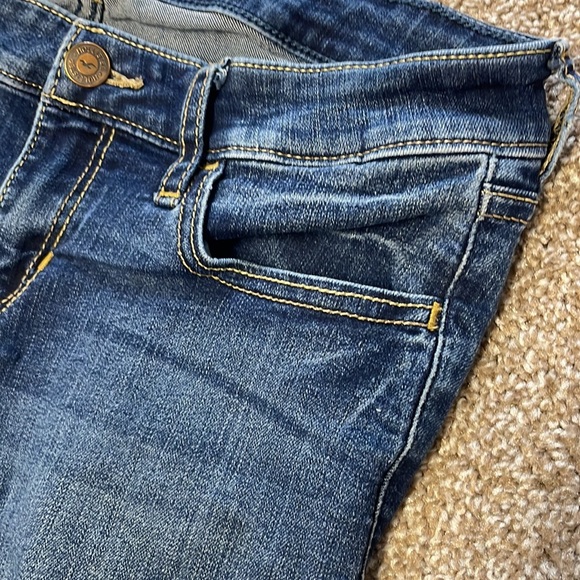 Hollister Jeans - Picture 10 of 14